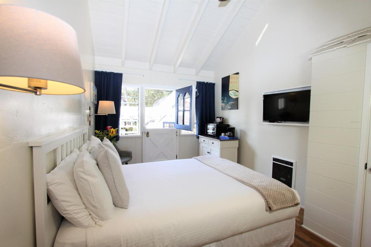 Lamp Lighter Inn And Sunset Suites Carmel-by-the-Sea Exterior photo